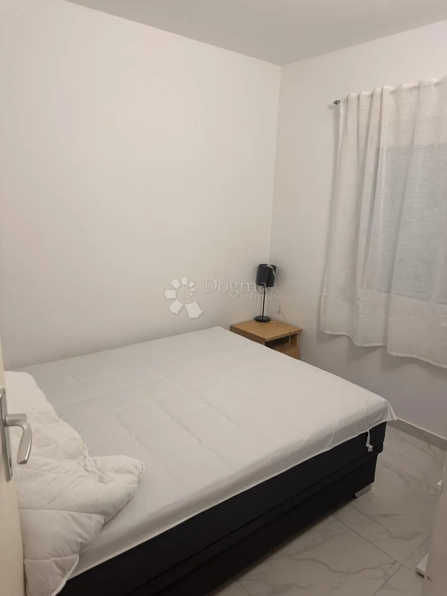 vir kuća sa 8 apartmana uhodana u posao sa turizmom - slika 35