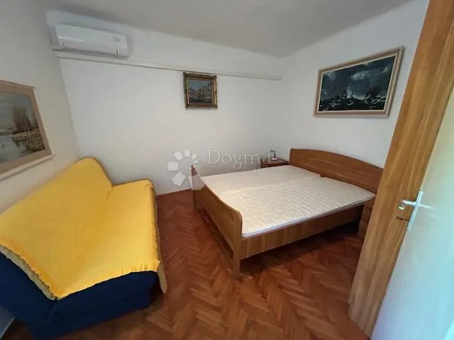 šarmantna starina u prvom redu do mora - slika 20
