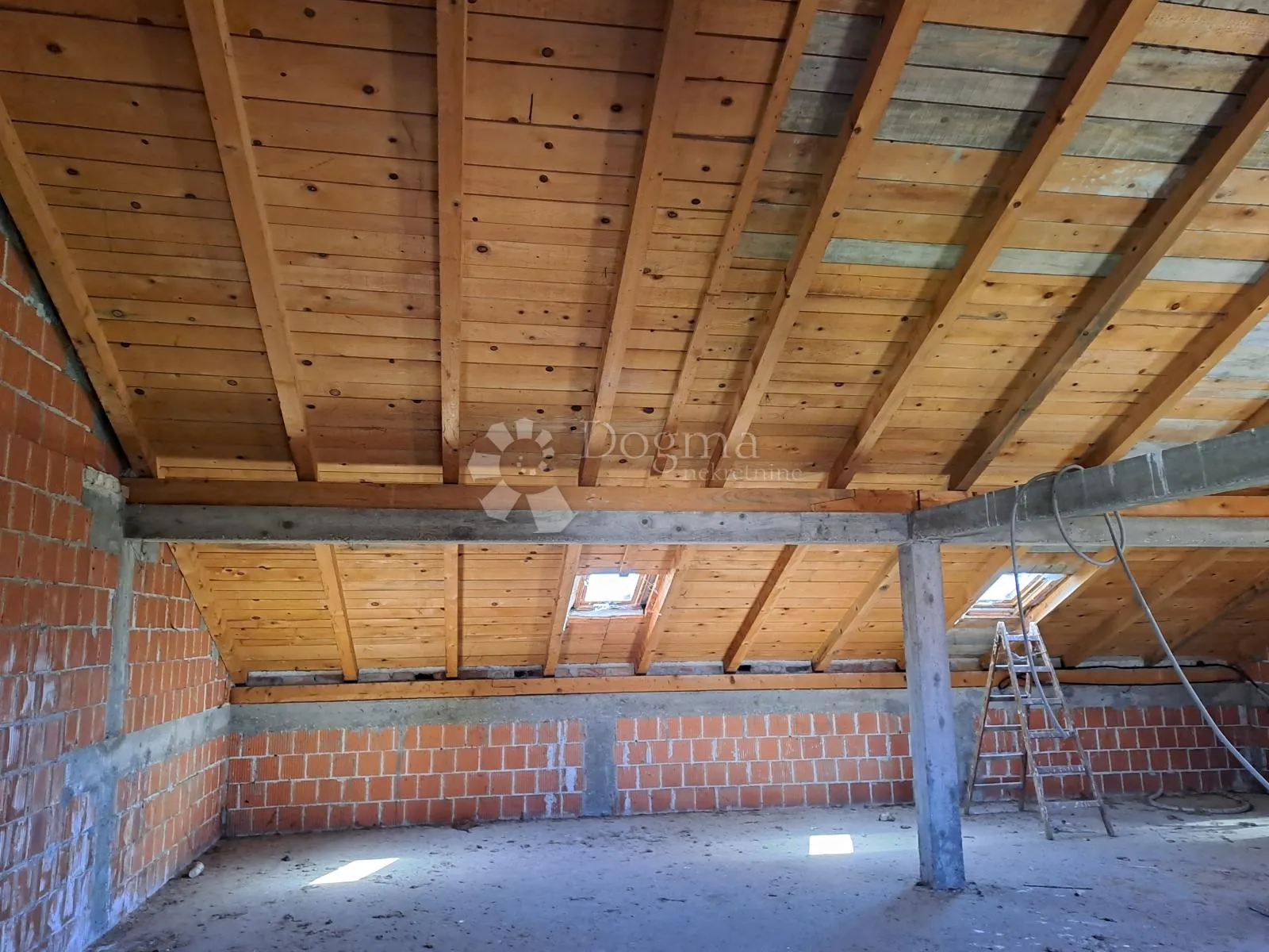 sisak - uredna dokumentacija, za adaptaciju, odlična lokacija - slika 15