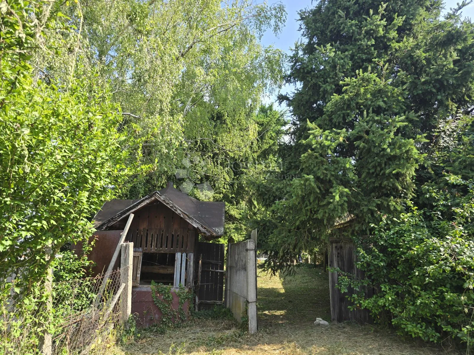 zemljište sa dušom i pogledom - slika 13