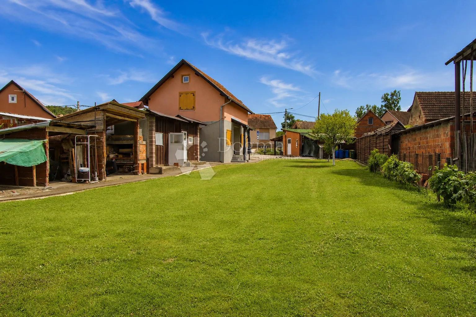 brodski drenovac – kuća 140 m², veliko zemljište - slika 11