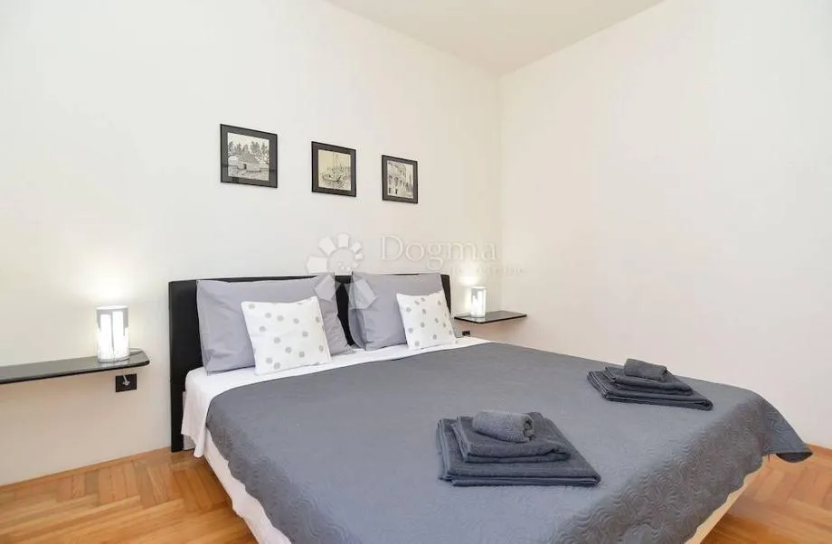 apartmanska kuća visokog potencijala 2 km od mora! - slika 14