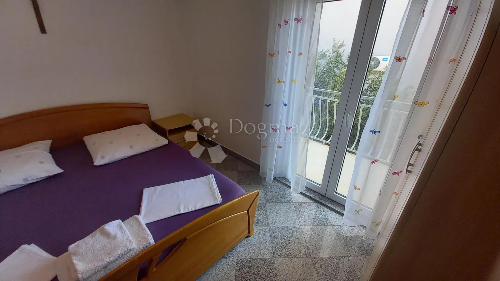 jednosoban stan makarska - slika 9