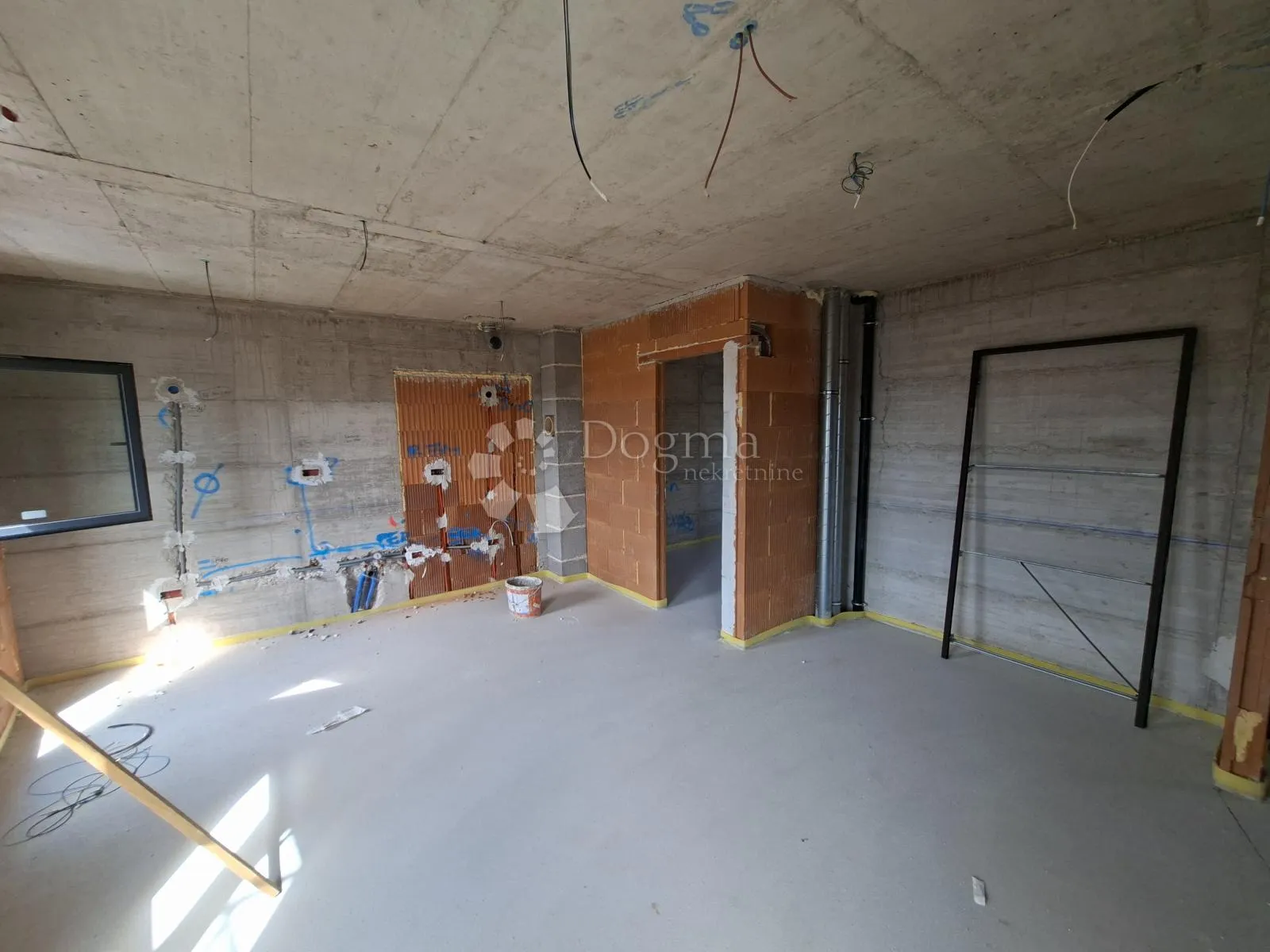 novogradnja pula centar - 44 m2, 1s+db, 3. kat a13 - slika 3