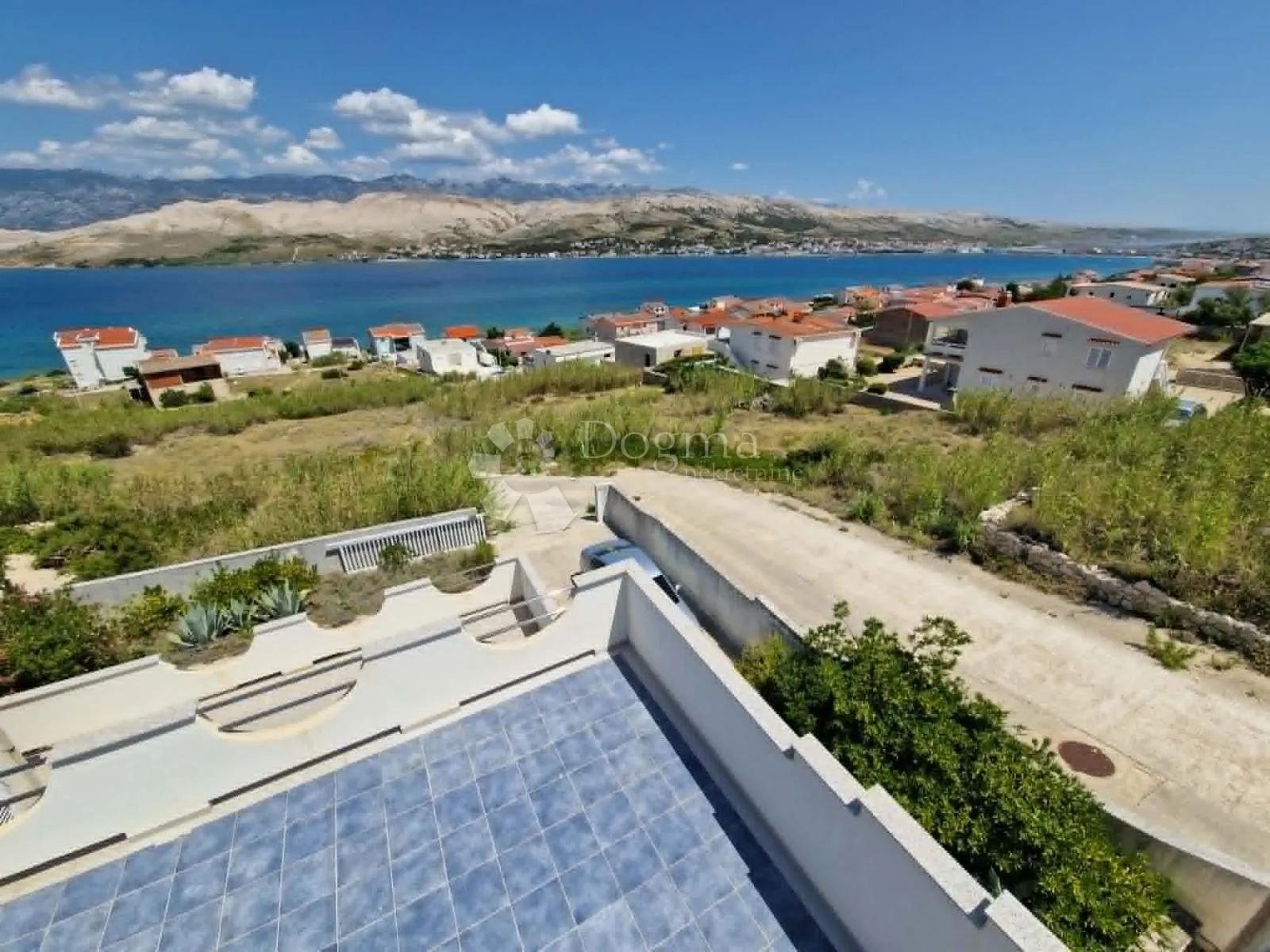 pag - kuća s 2 apartmana 282,80 m2 - 250 m od mora - slika 64