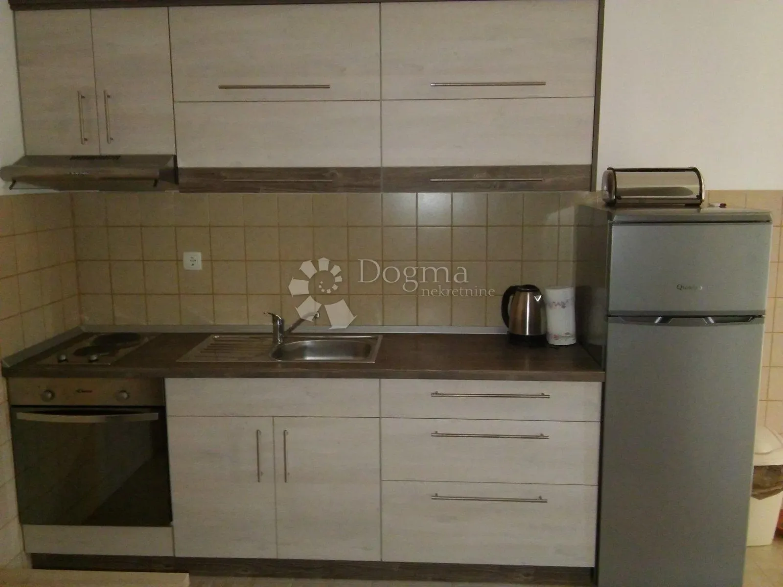 stan sa prekrasnim pogledom na more - slika 6