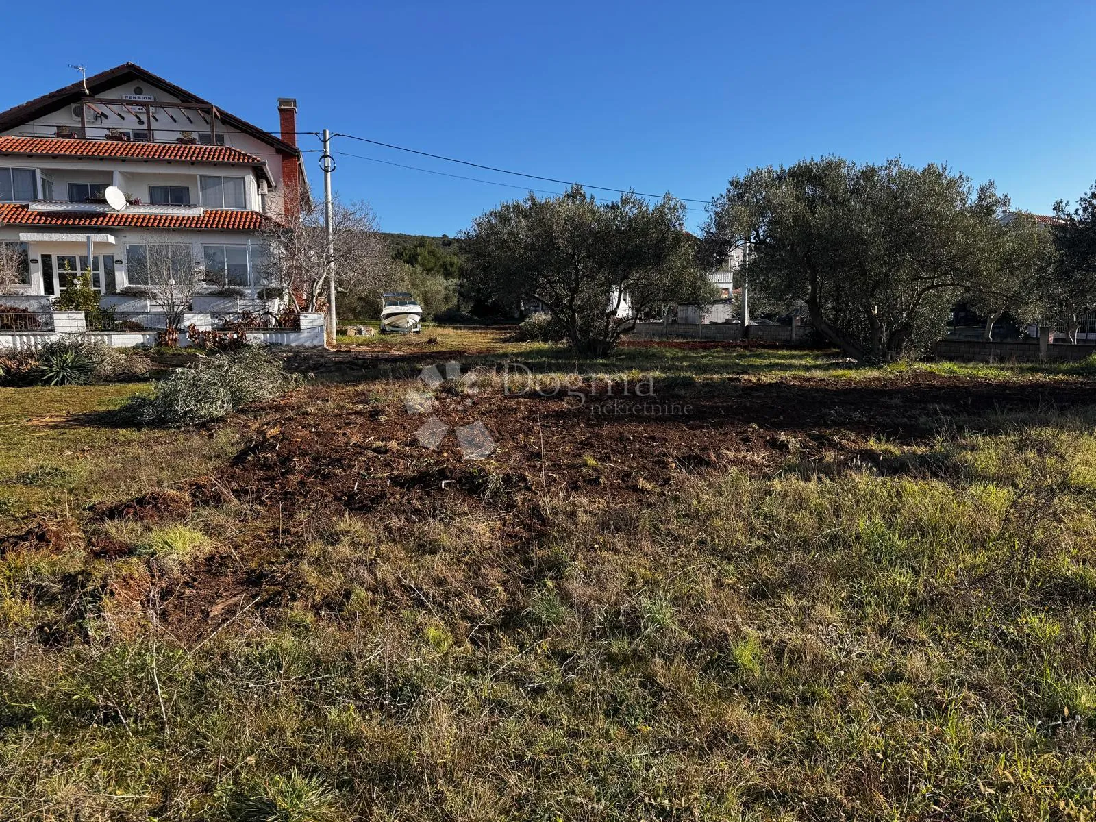 građ. zemljište sukošan(tustica) - 2152 m2, 1.red more - slika 8