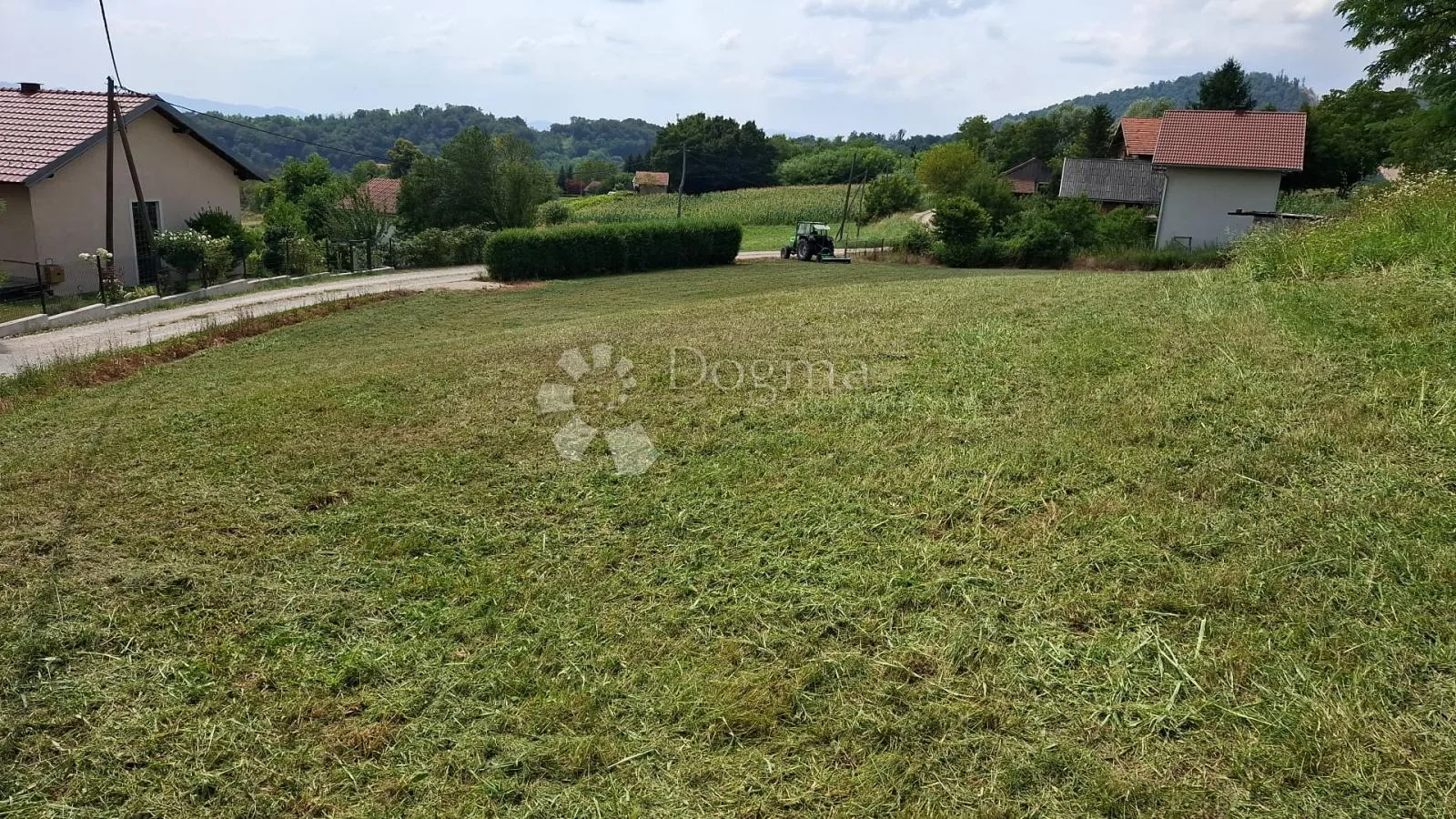 građevinsko zemljište 1.892m² svega 4km od centra pregrade - slika 5
