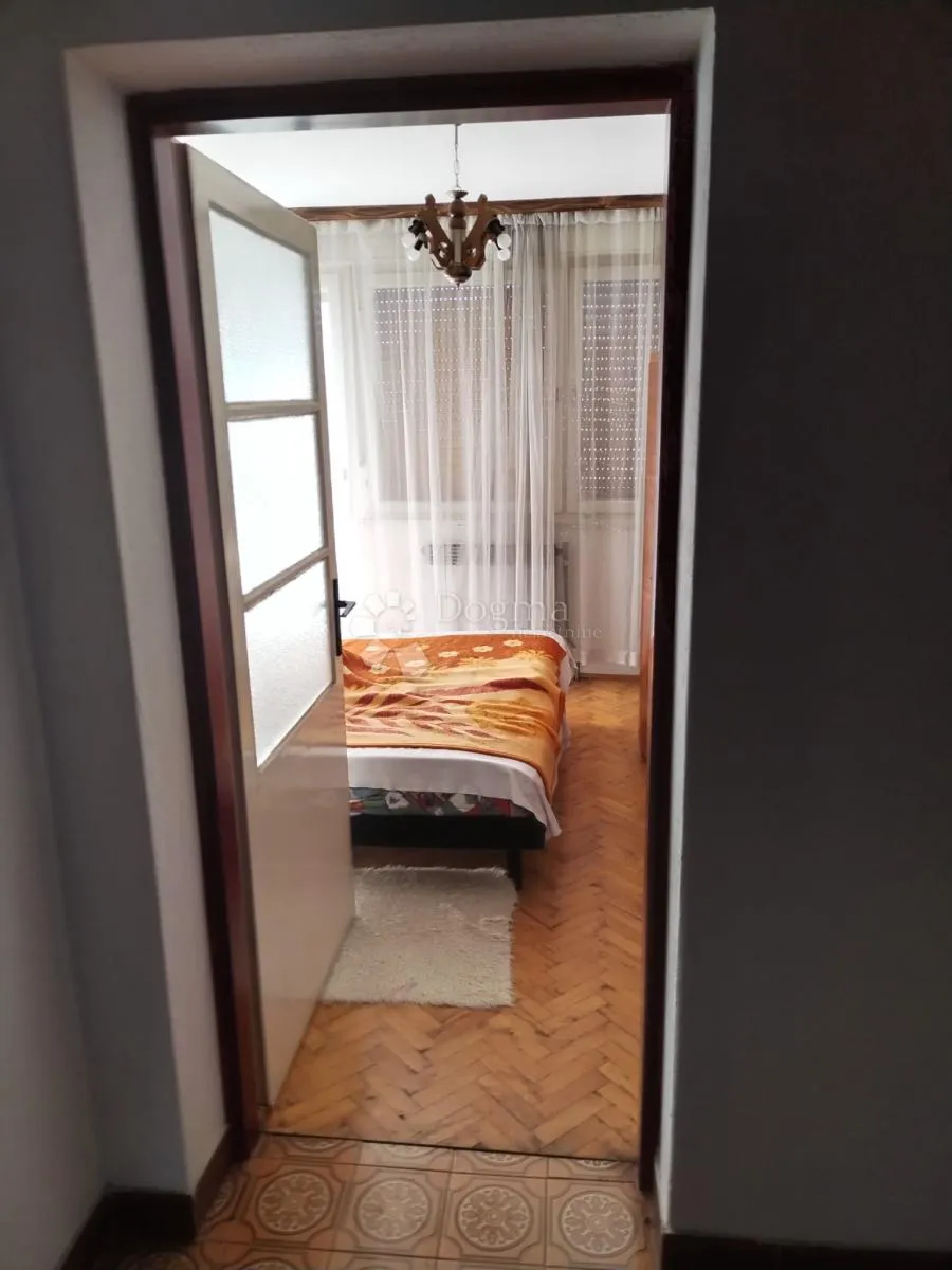kuća sa zemljištem na prodaju - odmah useljiva ! - slika 28