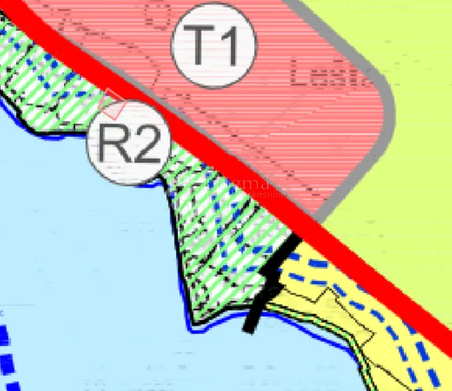 zemljište sa maslinikom drugi red do mora - slika 21