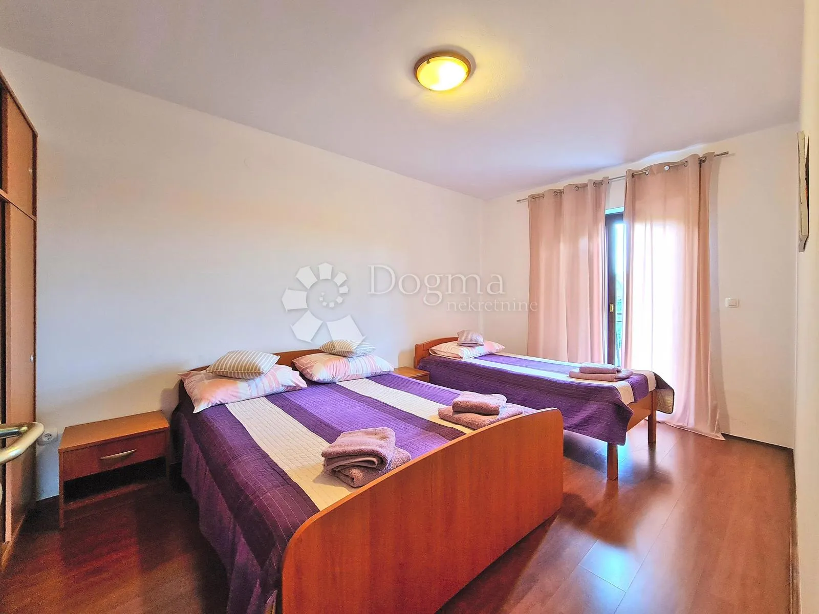 kuća s 8 apartmana spremna za turistički najam - slika 24