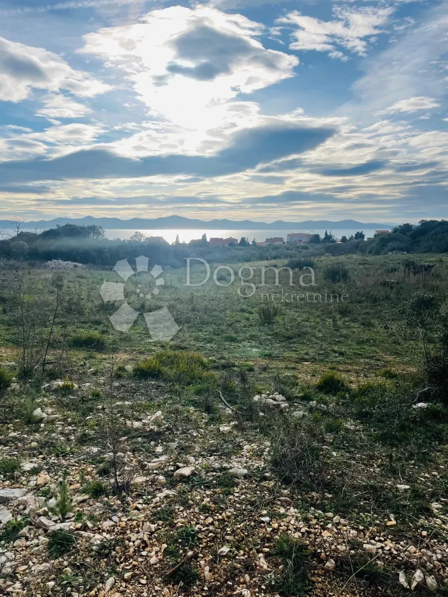 atraktivno zemljište diklo - slika 6