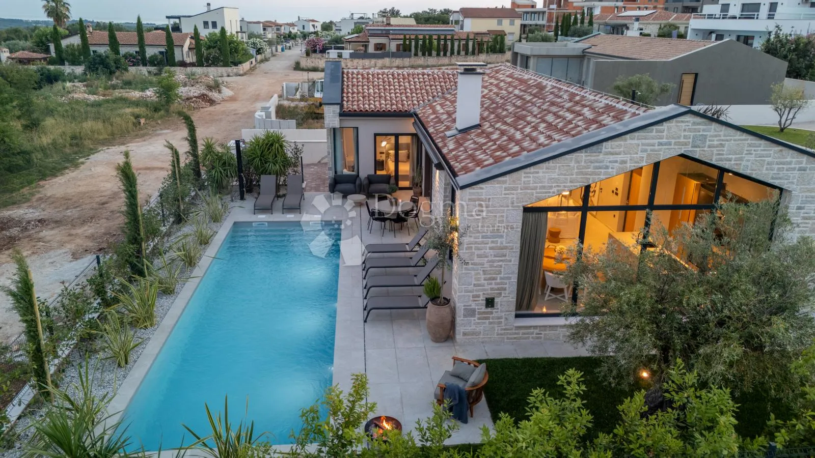 potpuno opremljena vila s 3 spavaće sobe i bazenom – poreč, istra - slika 28