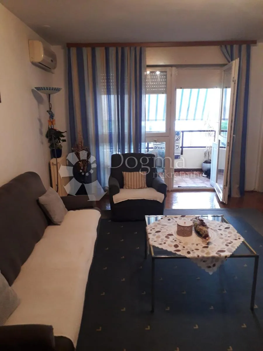 zadar - bili brig - veliki stan s tri spavaće sobe - slika 2