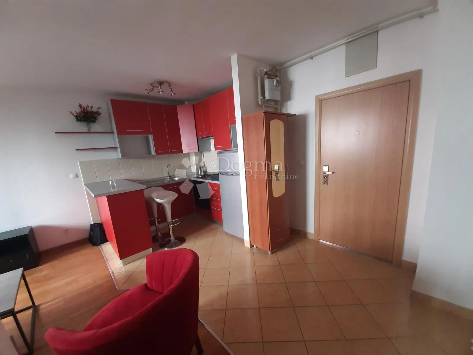 arena centar 5 min – 2-soban stan s lođom, 42 m² - slika 2