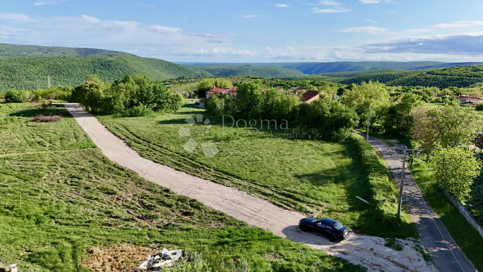 prekrasno građevinsko zemljište u selu kraj labina - slika 7