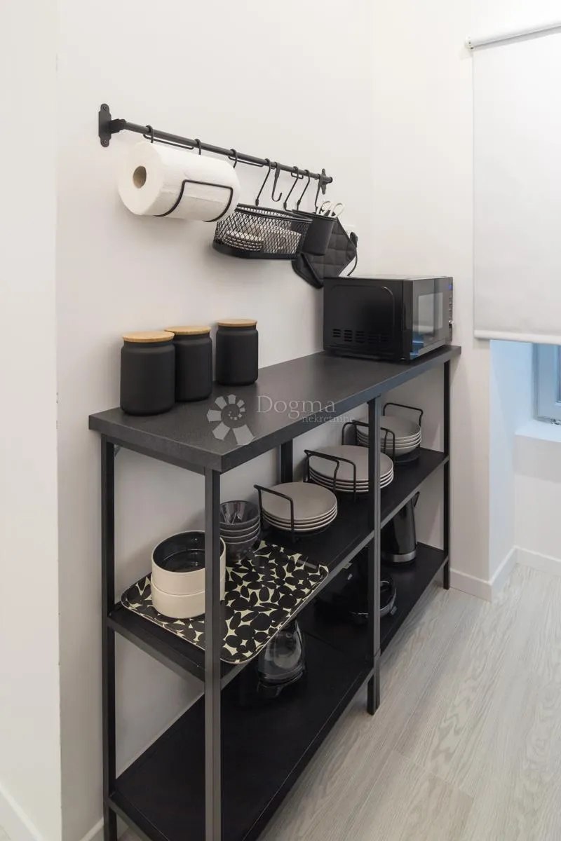 6 apartmana s bazenom u centru pule - slika 35
