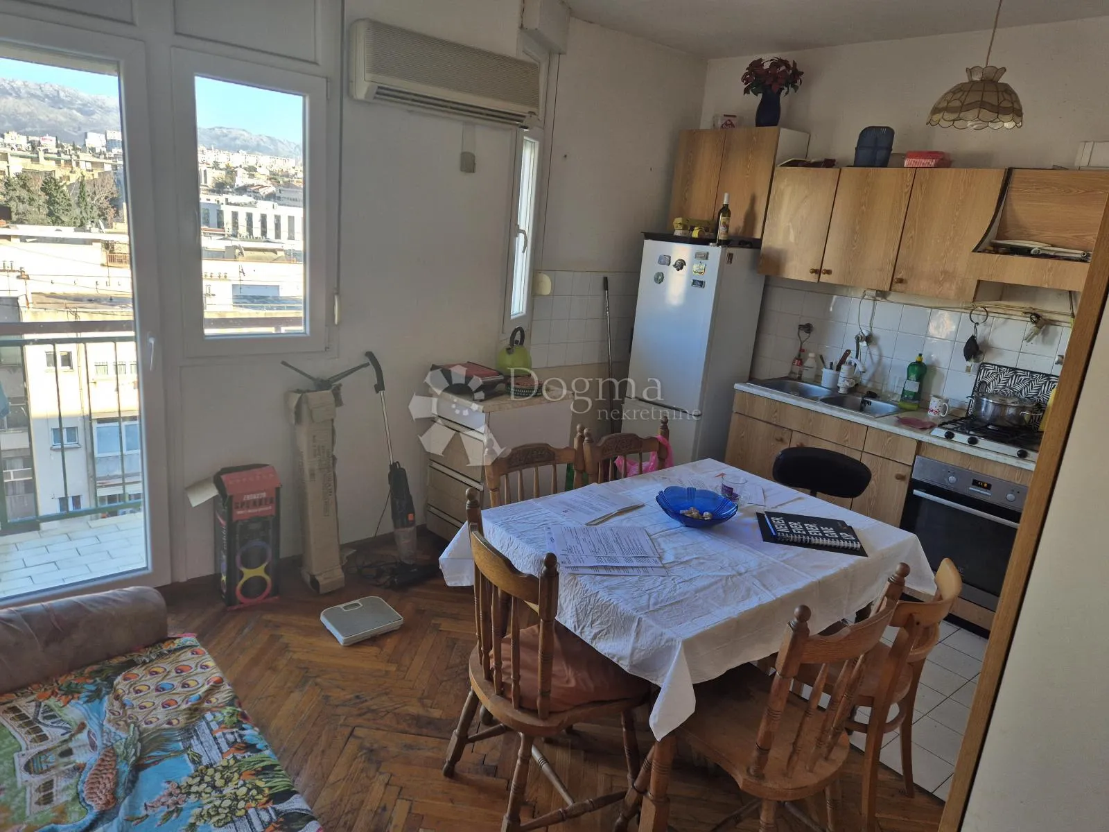 stan: lovret 58m2 sa 30m2 terase - slika 6