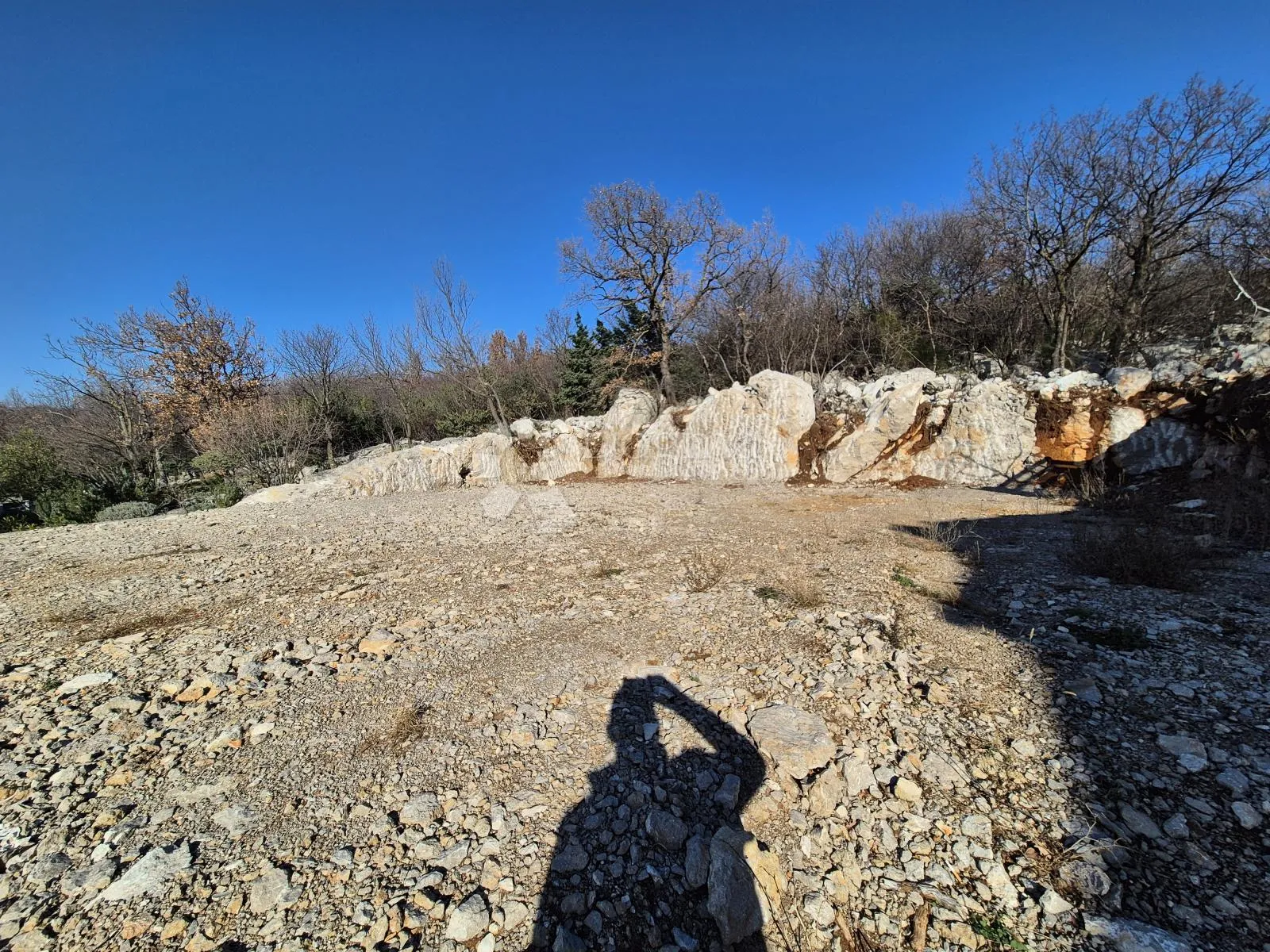 građevinski teren 741m2-donji zagon - slika 2