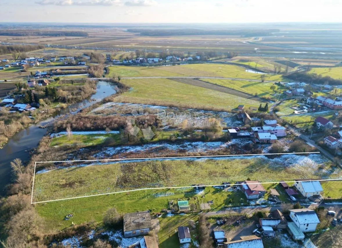 građevna parcela za divnu obiteljsku oazu uz investicijski potencijal na 8100 m2 - slika 5