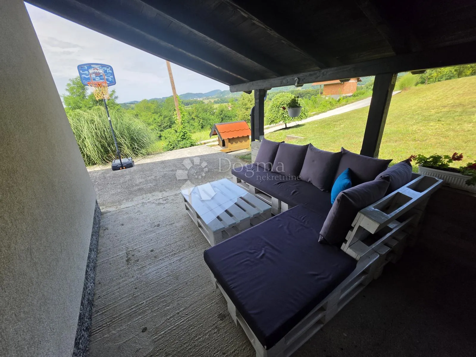 kuća s panoramskim pogledom između zaboka i krapine! - slika 13
