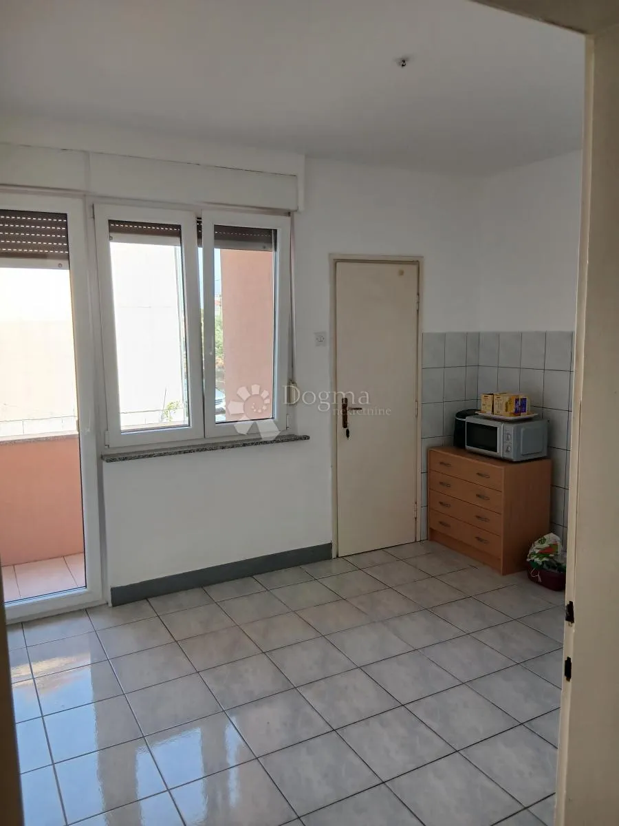 ekskluzivno samo u dogmi,crikvenica-stan blizu centra! - slika 6