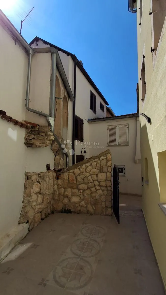 hitna prodaja- kuća medulin centar - slika 6