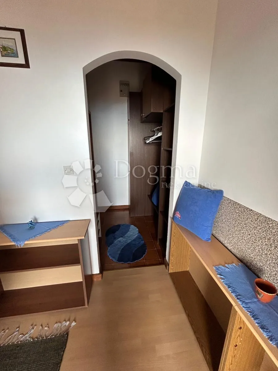 stan idealan za turistički najam - slika 14