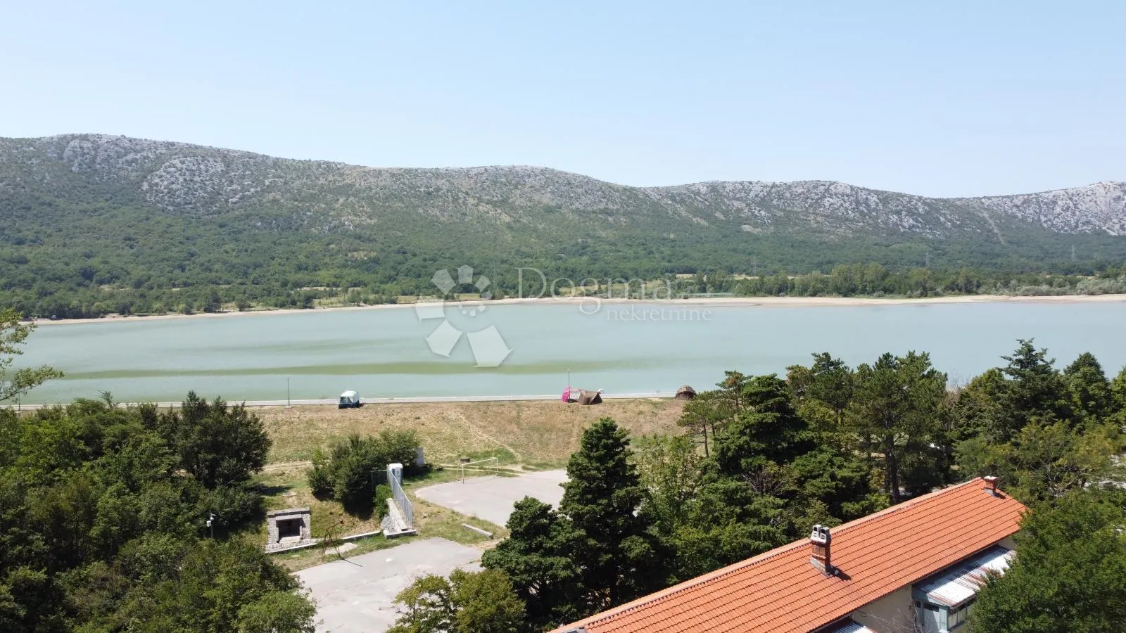 kuća tribalj - slika 12