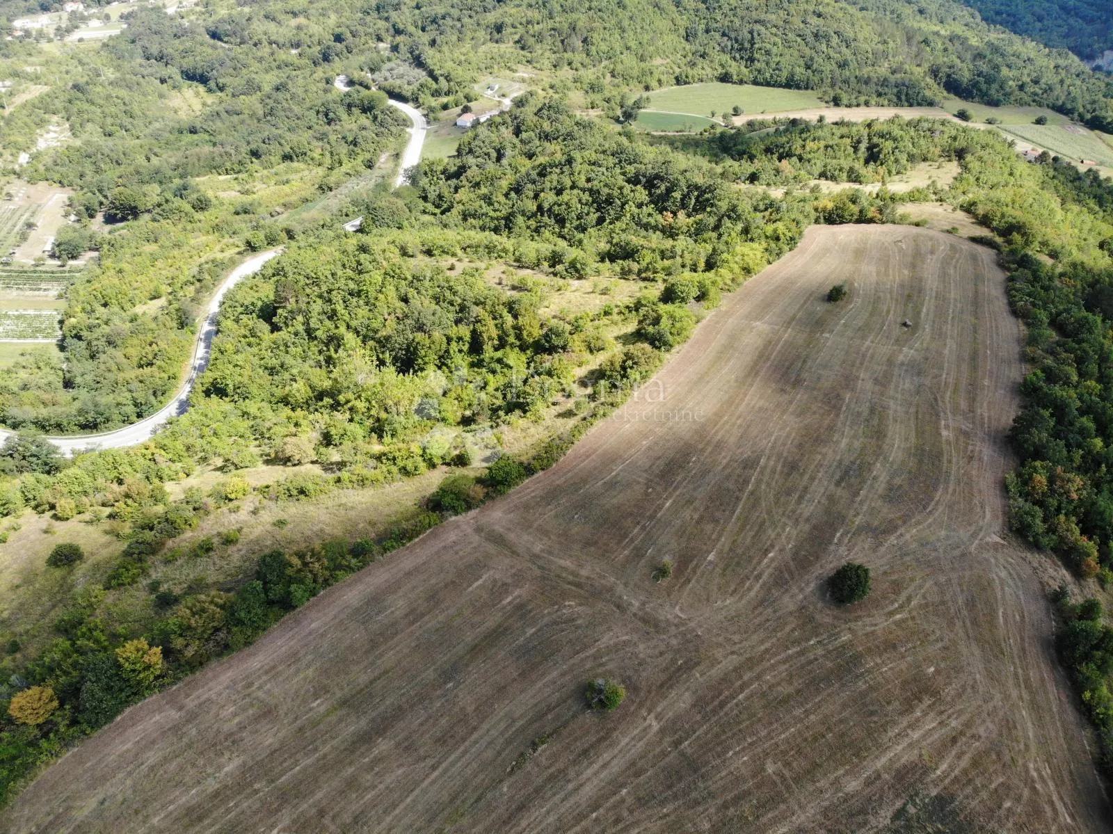 prekrasna poljoprivredna parcela s panoramskim pogledom - slika 4