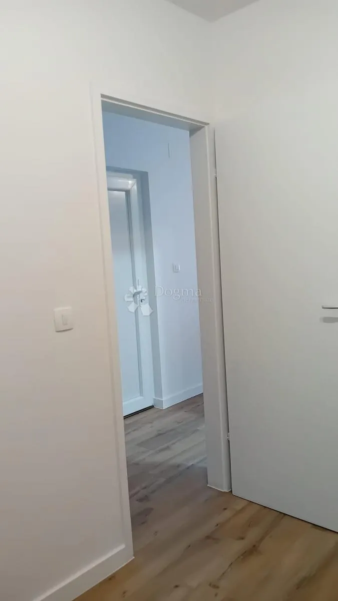 prizna, kompletno uređen apartman na samo 150m od mora - slika 9