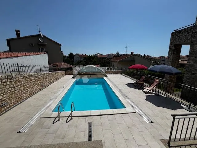 velika kamena kuća na odličnoj lokaciji u puli - slika 25