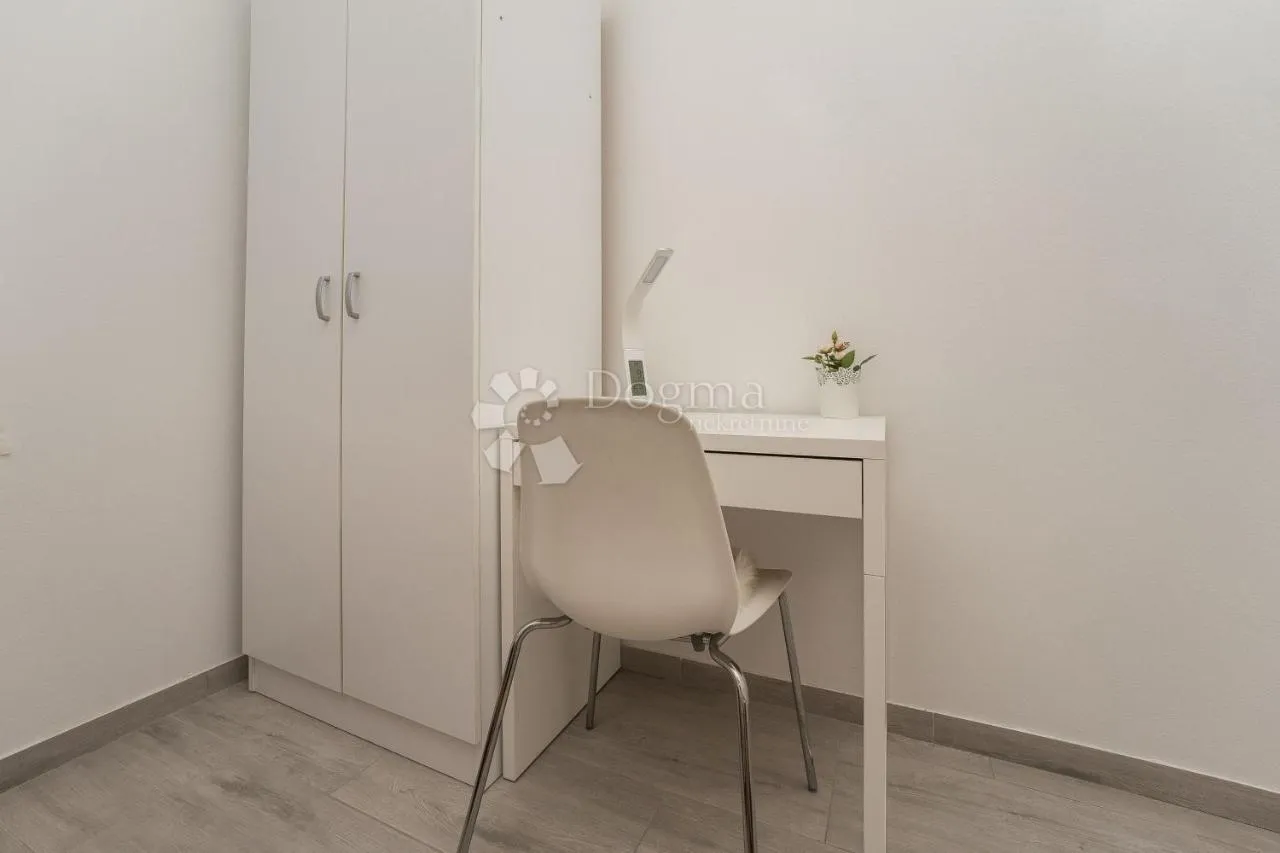 villa 100m od mora - slika 22
