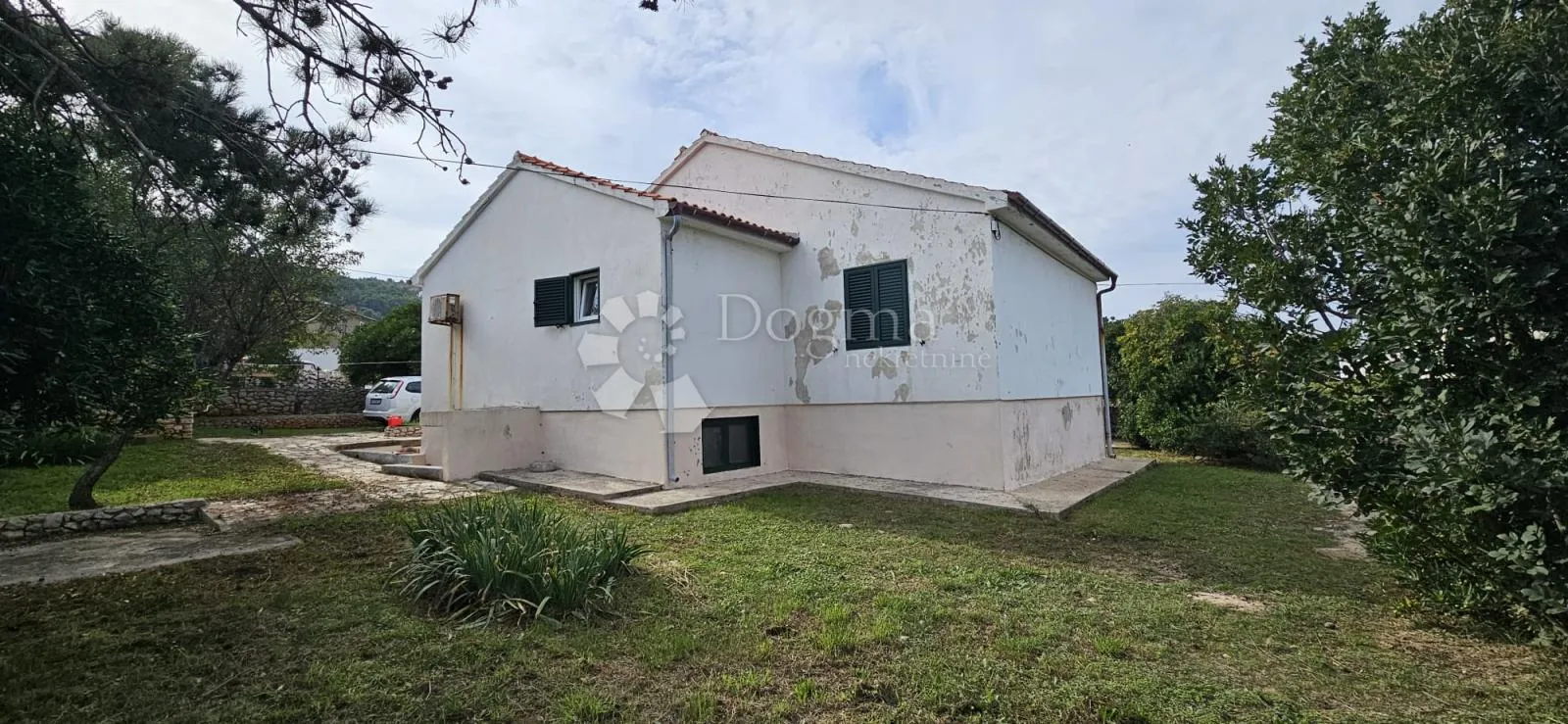 vinjerac, kuća s velikom okućnicom - slika 11
