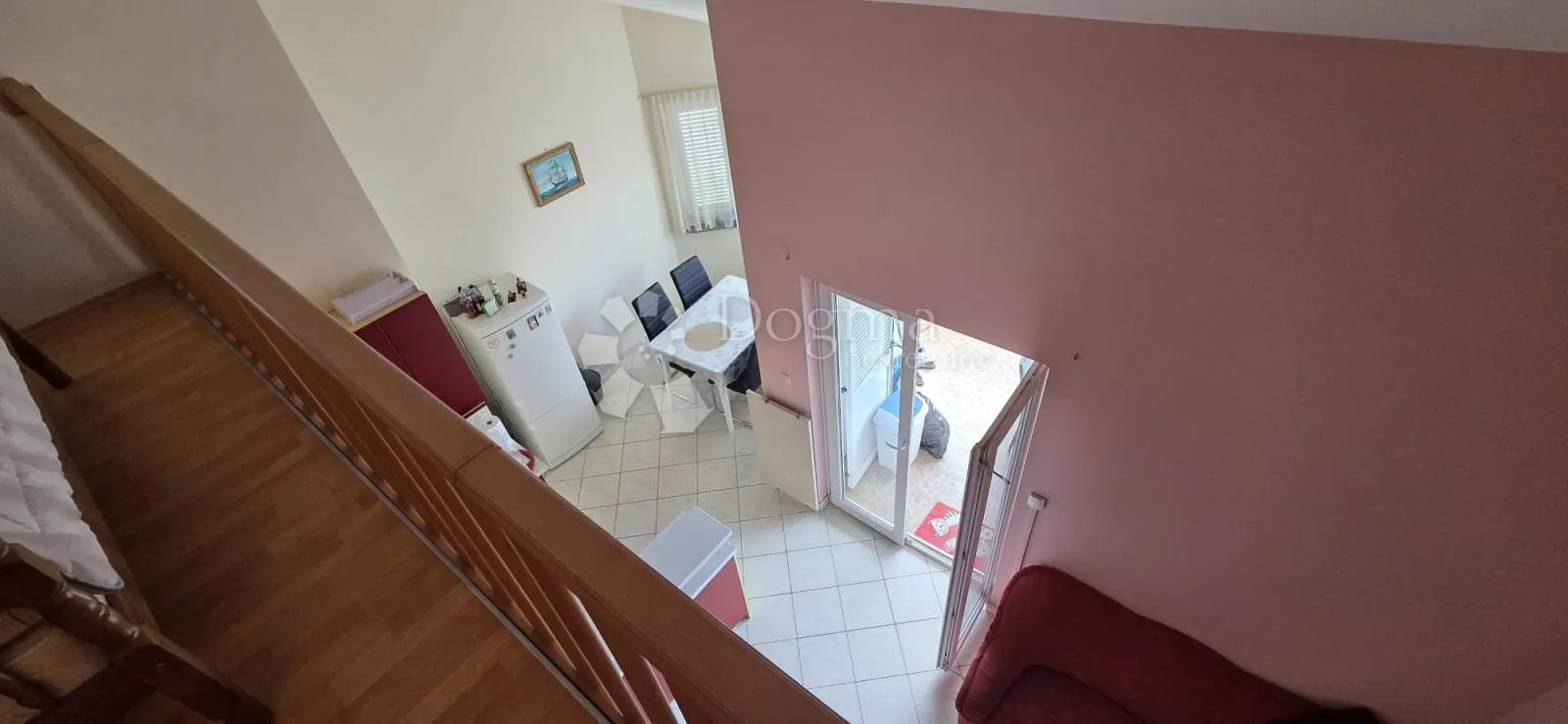 trosobni stan u novalji - slika 11