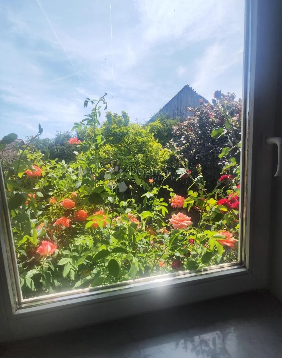 hotel na zlatnoj lokaciji - slika 37