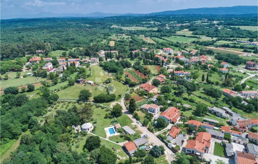 veliko poljoprivredno zemljište u komadu 38.978 m2 - slika 2
