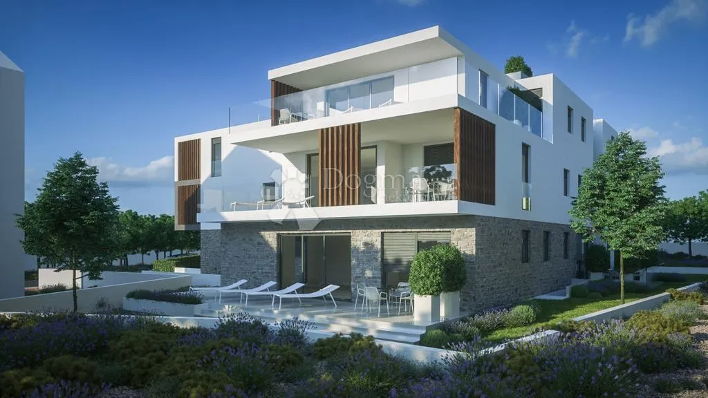 vodice, spoj luksuza i komfora nadomak mora - slika 3