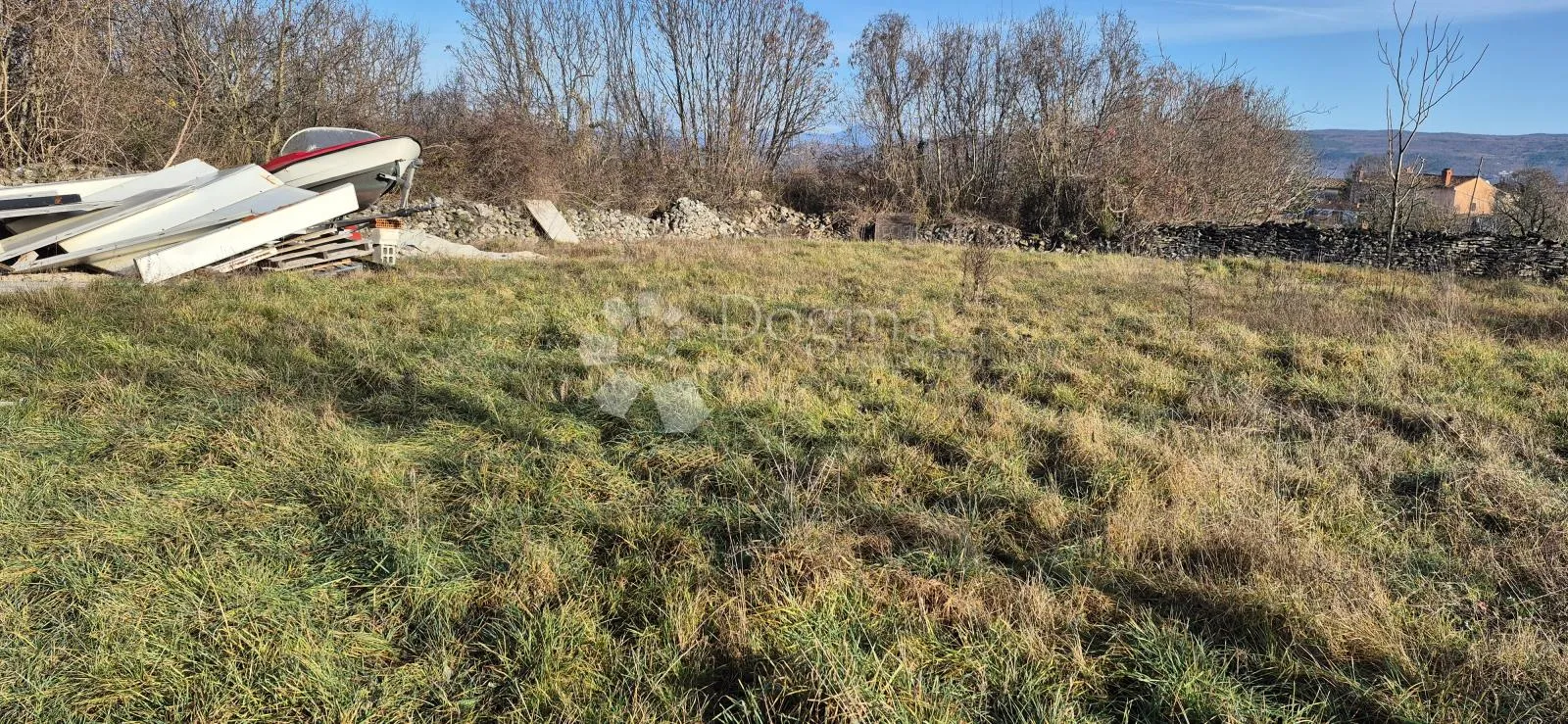 građevinsko zemljište sa građevinskom dozvolom 3 km od mora - slika 10