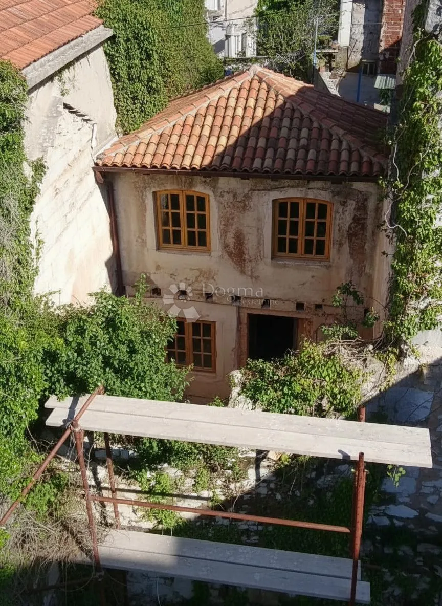 kamena autentična kuća za renovaciju, blato centar, otok korčula - slika 9