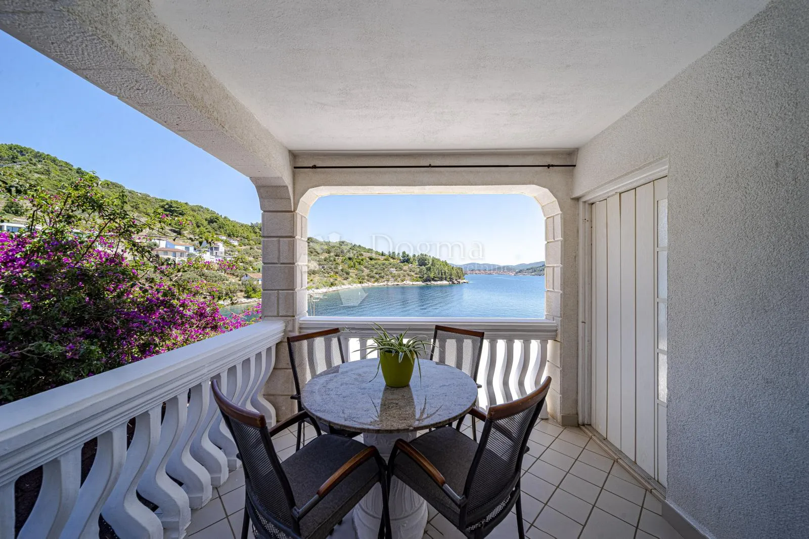 prvi red do mora: samoodrživa apartmanska vila s uhodanim poslovanjem – vela luka, korčula - slika 153