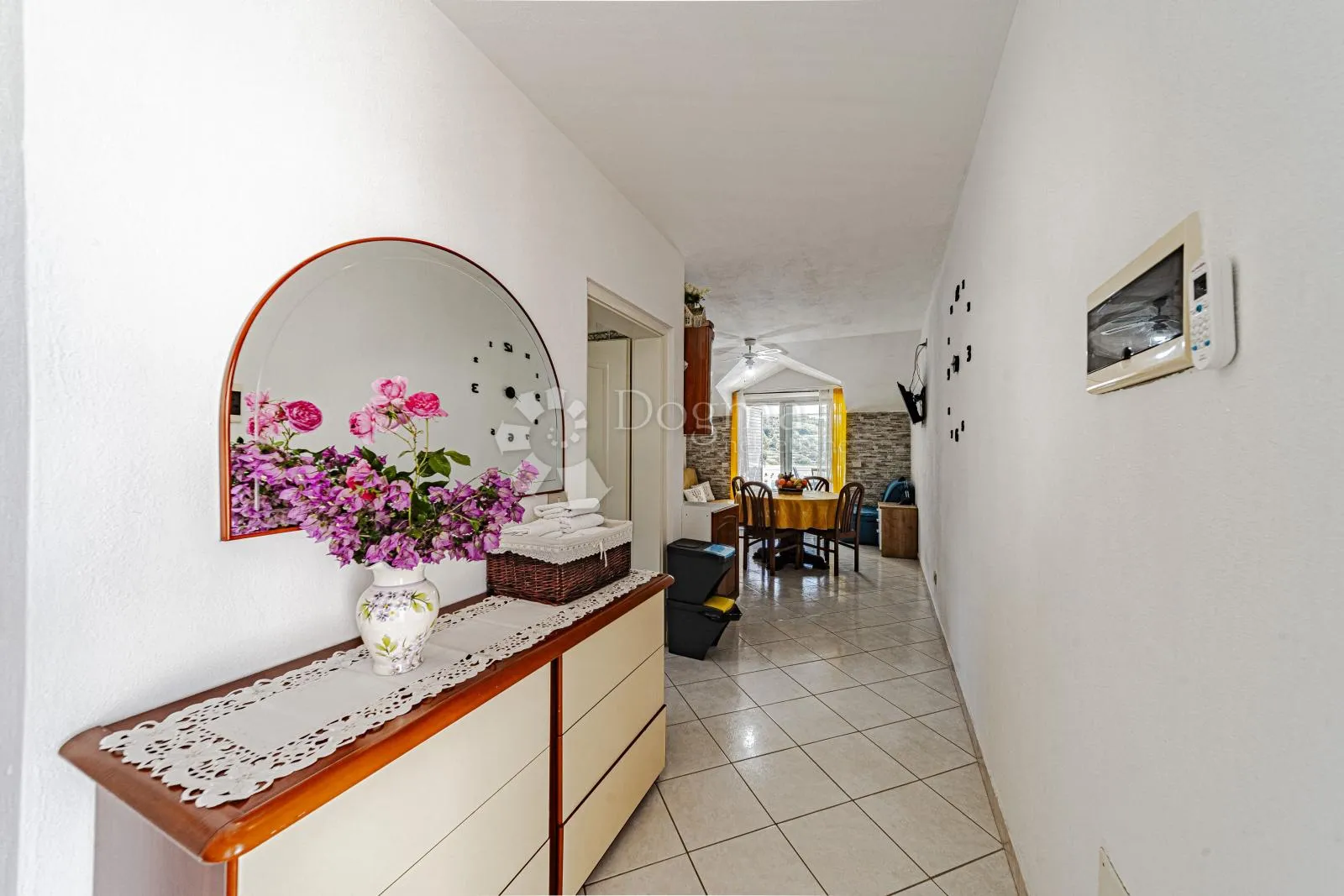 prvi red do mora: samoodrživa apartmanska vila s uhodanim poslovanjem – vela luka, korčula - slika 96