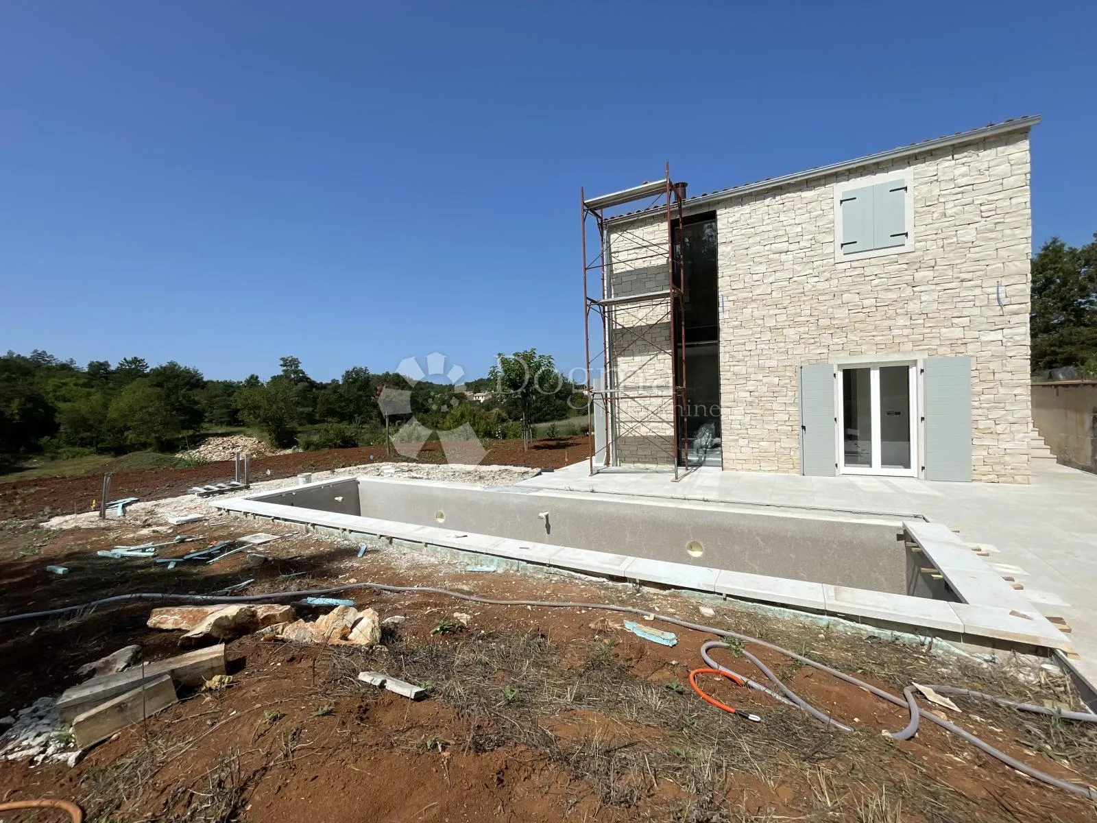 dizajnerska vila u potpunoj privatnosti - slika 2