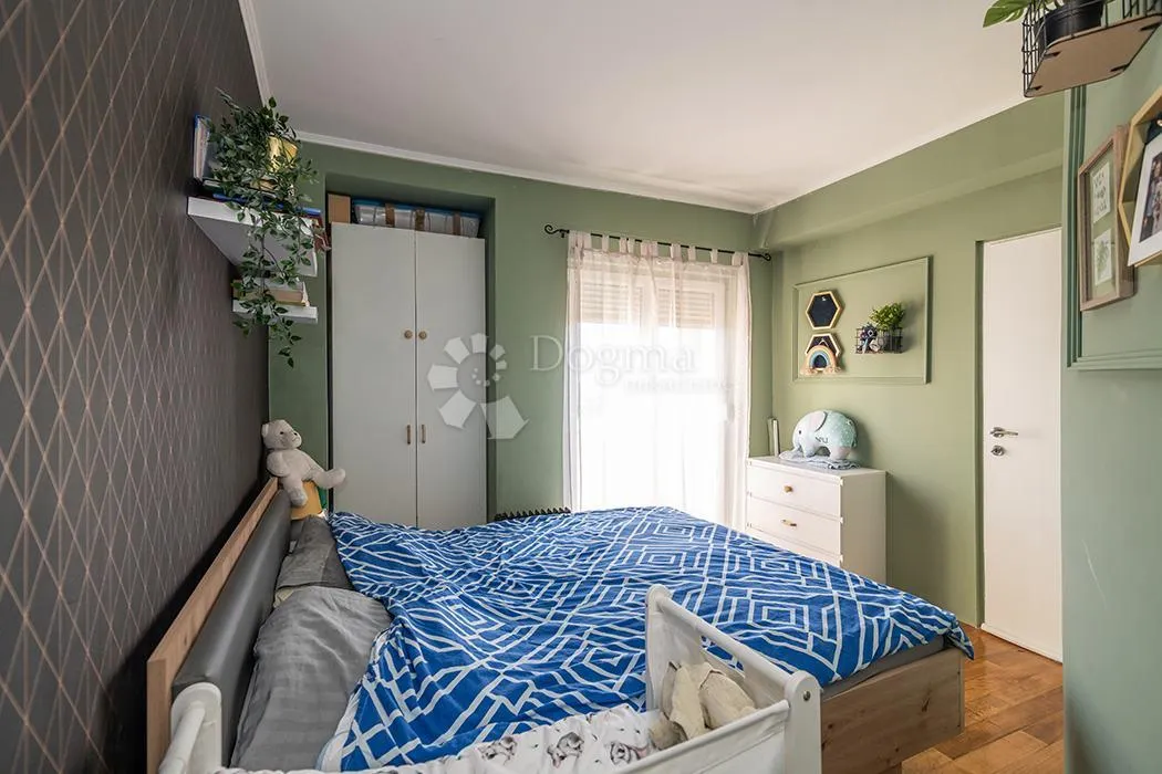 zagreb, bijenik, prekrasan četverosoban stan 107 m2, pogled - slika 8