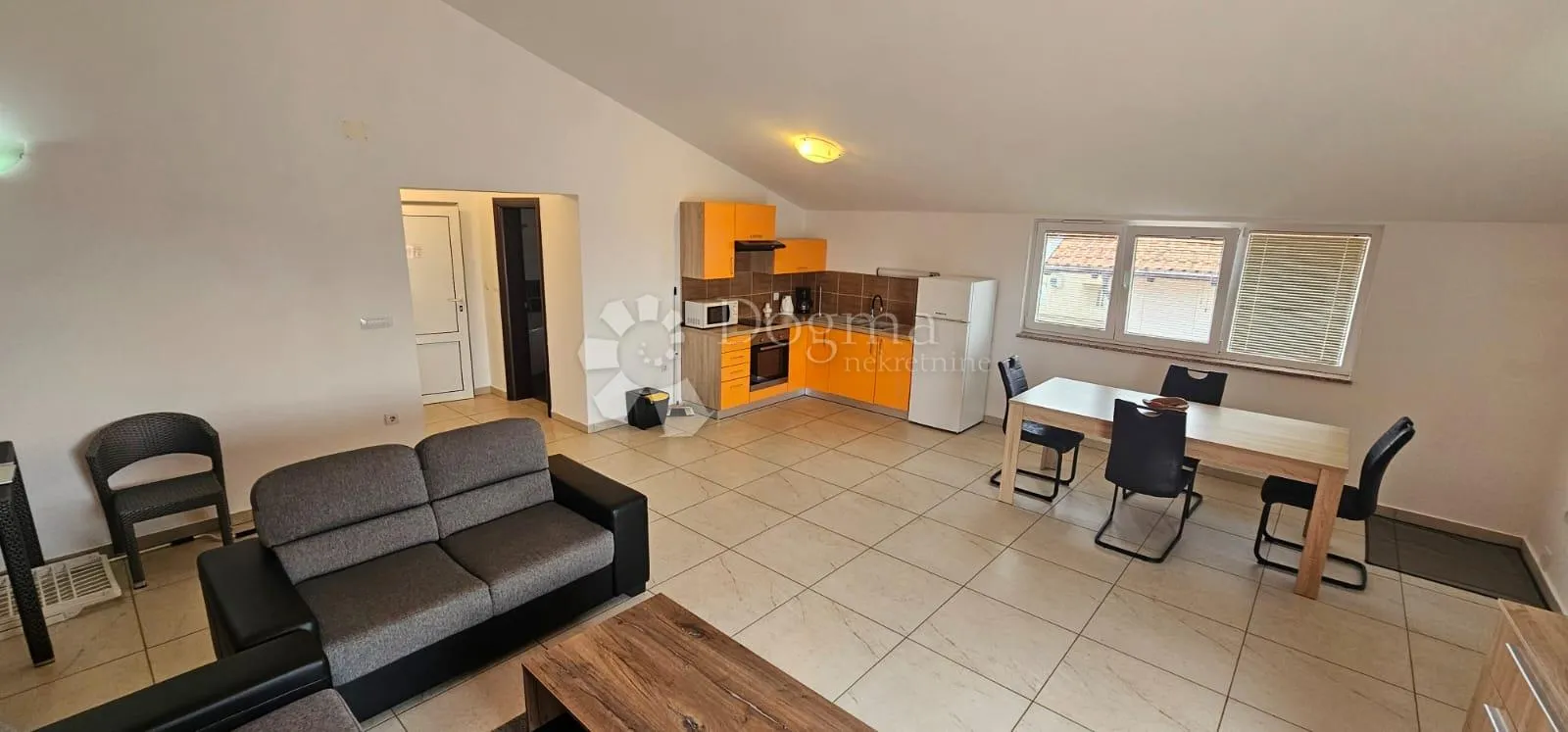 prodaje se ekskluzivna apartmanska kuća u medulinu – 900 m od mora - slika 6