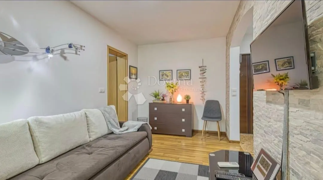 stan sa dva apartmana u matuljima - slika 7