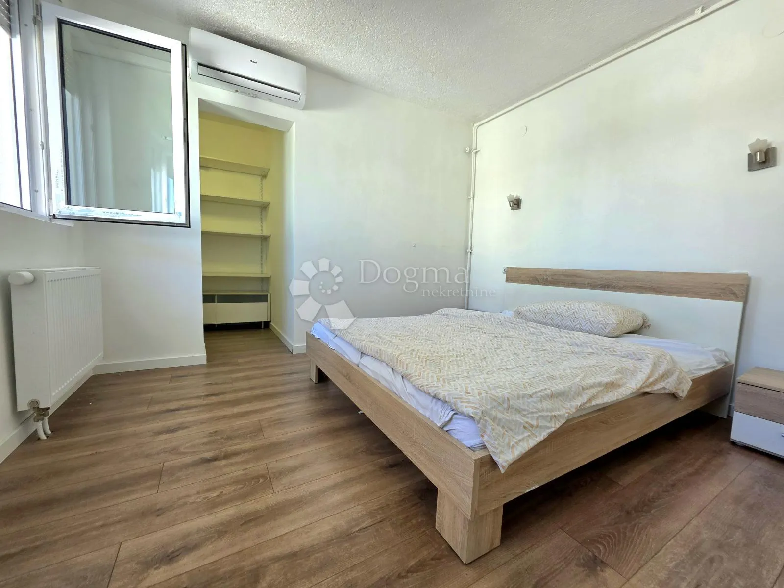prodaja, stan, karlovac, nkp 50m² + 20m² terase, grabrik - slika 10