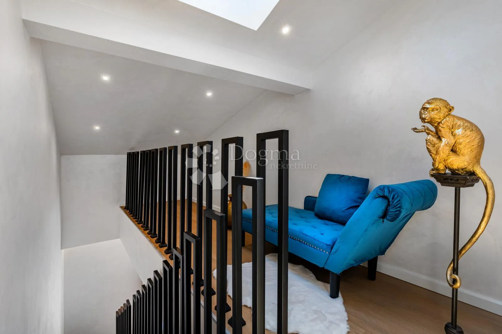 opatija-centar, dvoetažni 85m2 s parkingom - slika 14
