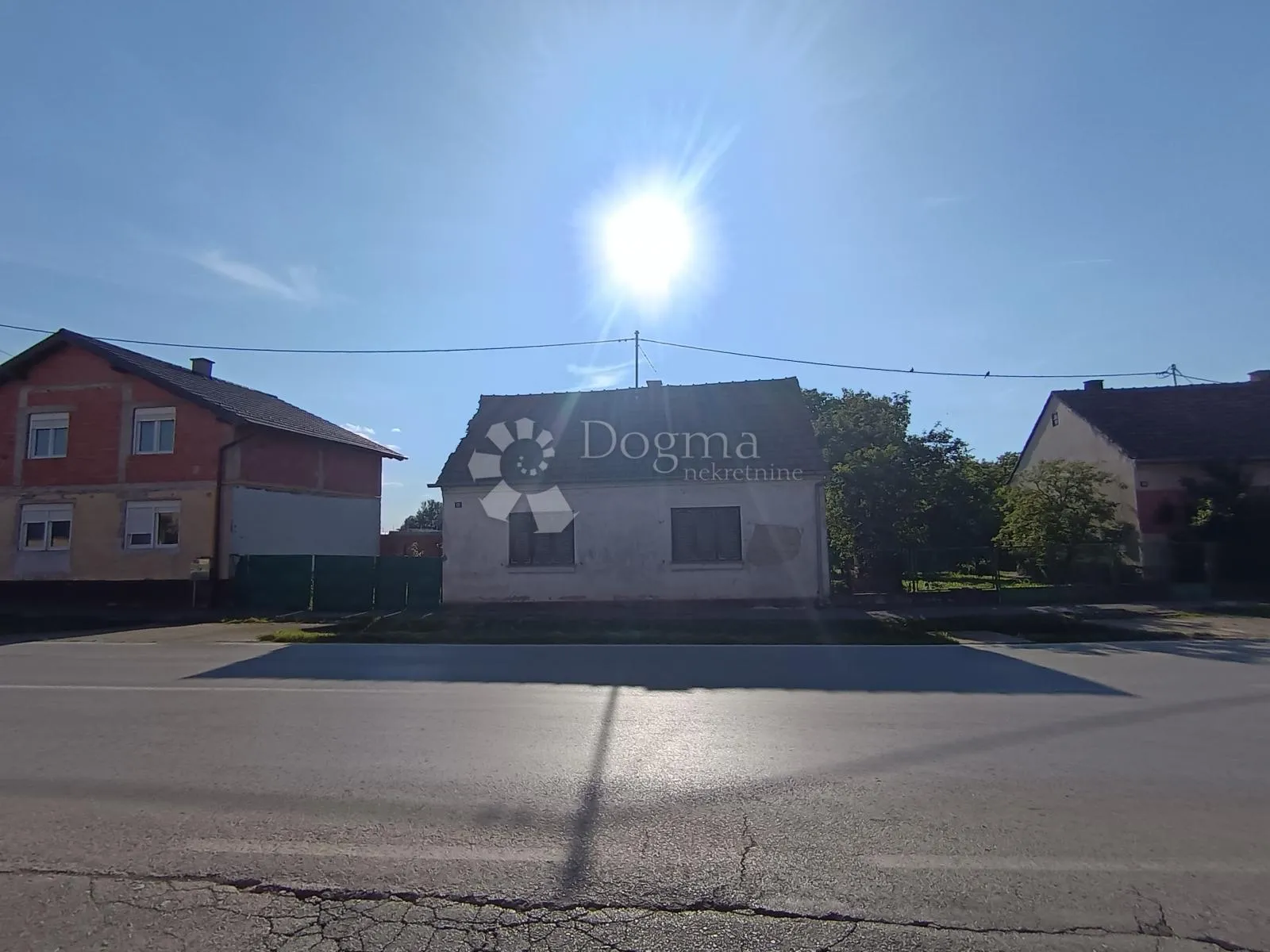 kuća za renovaciju i veliko zemljište,odlična lokacija u dardi!! - slika 6