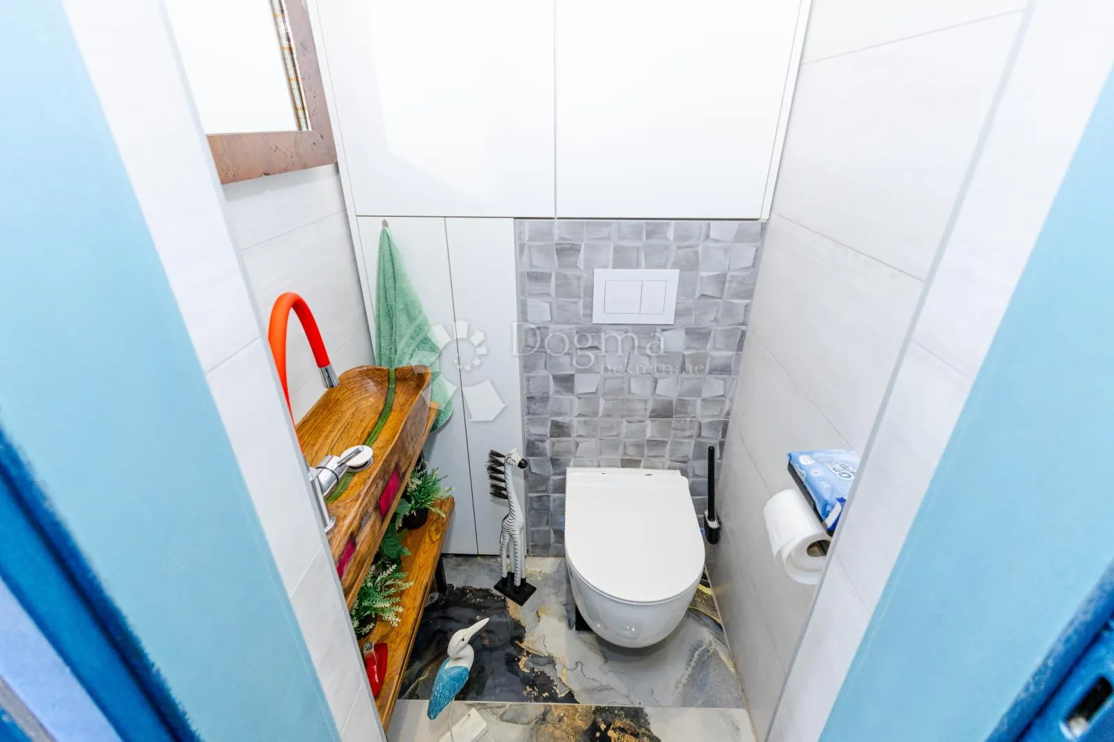 centar varaždina – luksuzno renoviran stan 100 m² s balkonom - slika 19